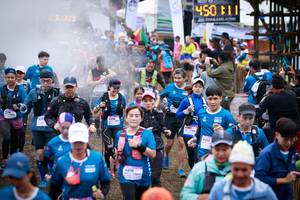 BIB: 450, 8251, 218
                            <button type="button" onclick="openModal(13429677)" class="btn btn-primary btn-sm float-right btn-popup" data-toggle="modal" data-target=".modal-high-quality">
                        <i class="fas fa-shopping-cart"></i> Add to Cart
                    </button>
                                            <button type="button" onclick="isThisMe(13429677, true)" class="btn btn-success btn-sm float-right btn-popup btn-isme hidden" data-toggle="tooltip" data-placement="bottom" title="นี่คือรูปของคุณใช่ไหม คลิกที่นี่เพื่อเอาเข้าอัลบั้ม">
                        <i class="fas fa-plus"></i> Add to album
                    </button>
                    <button type="button" onclick="isThisMe(13429677, false)" class="btn btn-warning btn-sm float-right btn-popup btn-isnotme hidden">
                        <i class="fas fa-ban"></i> Remove from album
                    </button>